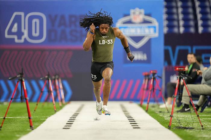 Tulane Linebacker Dorian Williams runs at NFL scouting combine